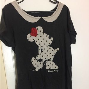 Official Disney Parks Minnie Mouse T-shirt size xl